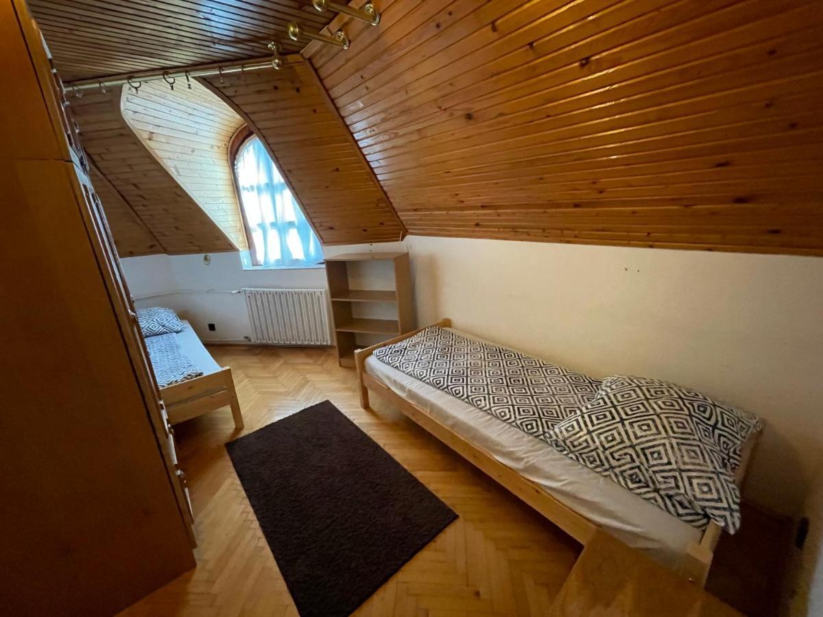 Szimpla Vendeghaz Hotel Miskolc Eksteriør billede